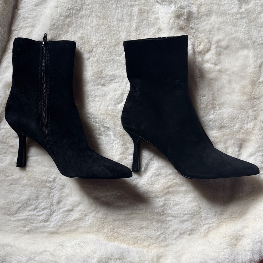 Black Suede Ankle Boots Steve Madden size 8.5 heel 3 inch heel